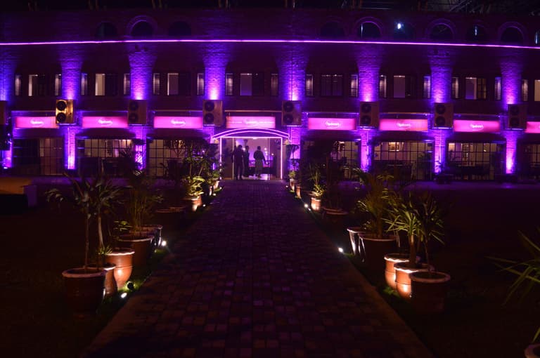 Nadeem Buffet Faisal Town Lahore